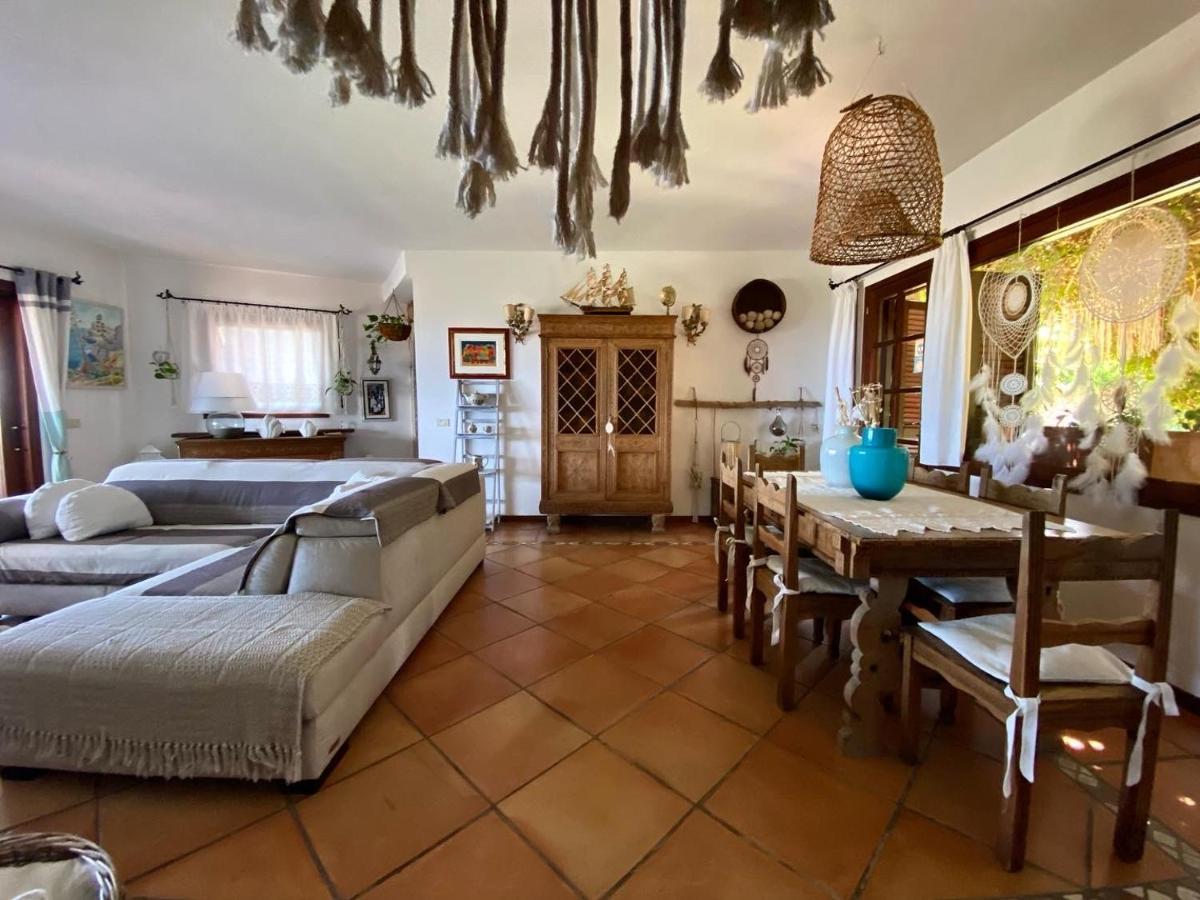 Villa Acchiappasogni Porto San Paolo  Extérieur photo